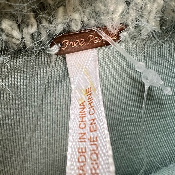 Free People Cowl Neck Sweater Womens XS Soft Girl Fuzzy Knit Cozy Oversized Boho - Picture 10 of 14